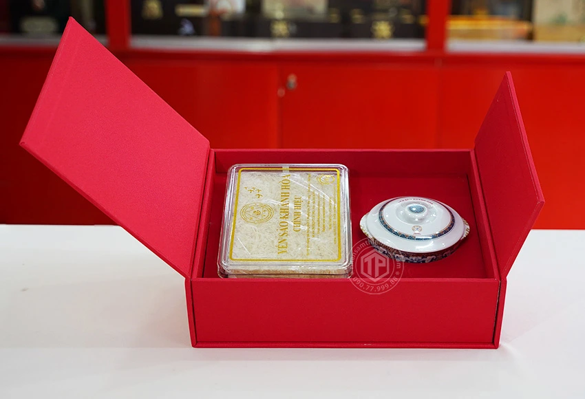 Tổ Yến Sào Khánh Hòa yến đảo thiên nhiên mẫu hộp quà tặng 100g - 014G Tổ Yến Sào Khánh Hòa yến đảo thiên nhiên mẫu hộp quà tặng 100g - 014G