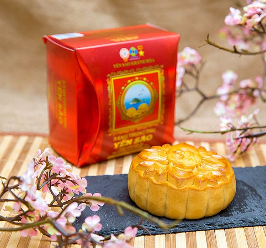 Bánh Trung thu Yến sào Khánh Hòa